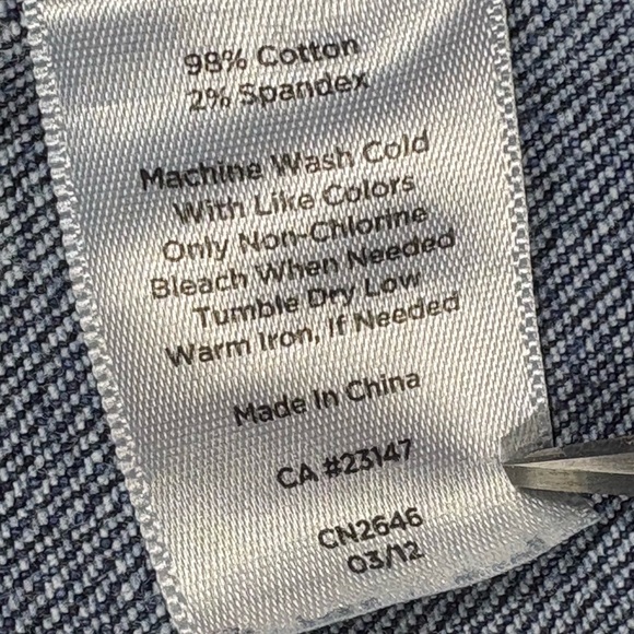 Talbots Medium Wash “Signature” Boot Jeans | Size: 14 - Picture 12 of 12